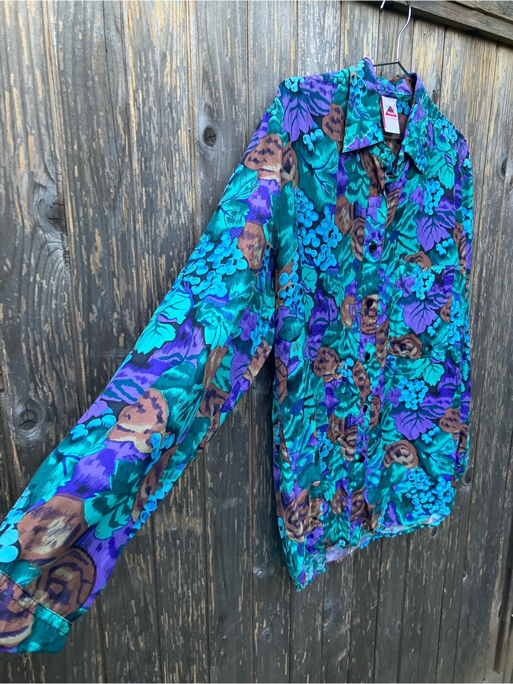 Vintage floral silk button up - Picture 5 of 7